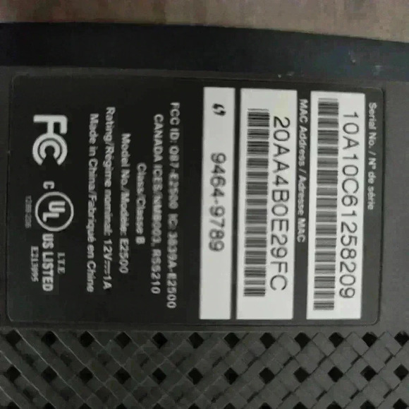 Linksys E2500 Wireless Router with  4 Ethernet Ports - Picture 3 of 4